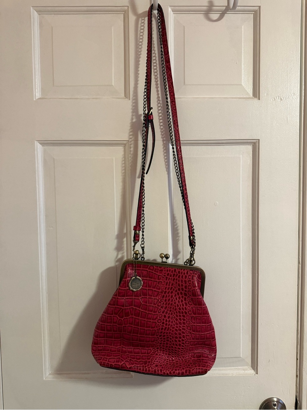 Patricia Nash Croc Embossed Kiss Lock Crossbody Purse Pink Leather Vintage Style